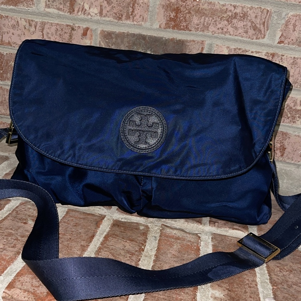 Womens Tory Burch navy blue diaper carrier - Picture 2 of 13
